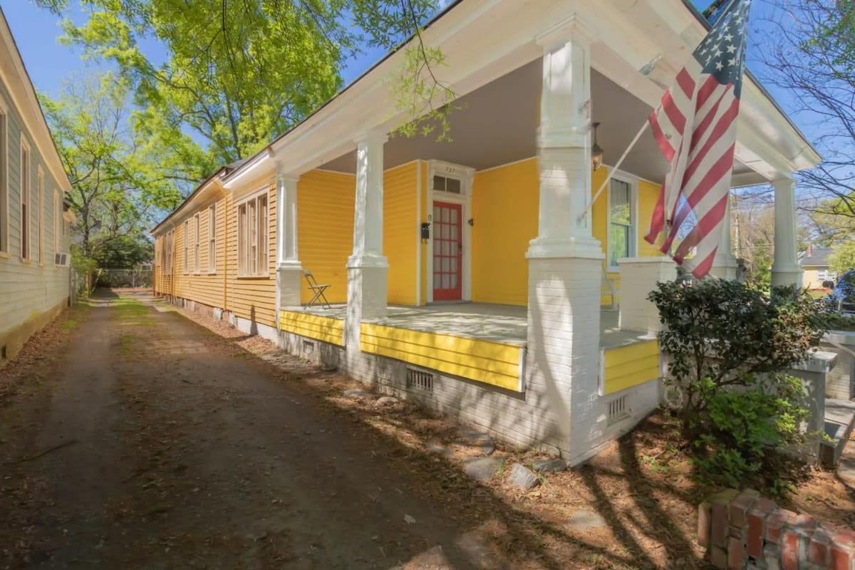The Sunny Southern Manse Back Walk Downtown Columbus Exterior photo